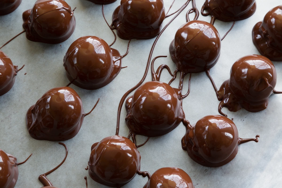 buckeye balls chocolate peanut butter balls